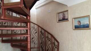Гостевой дом Villa Sosnovy Bor Затока Семейный номер-11